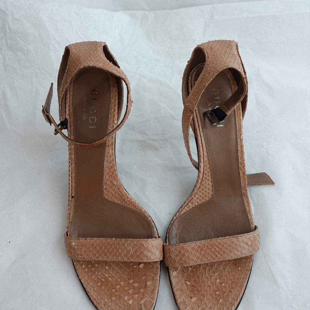 Gucci Sandal luxury  Snake Skin Ankle Strap Heels sz 8.5B - Picture 15 of 15